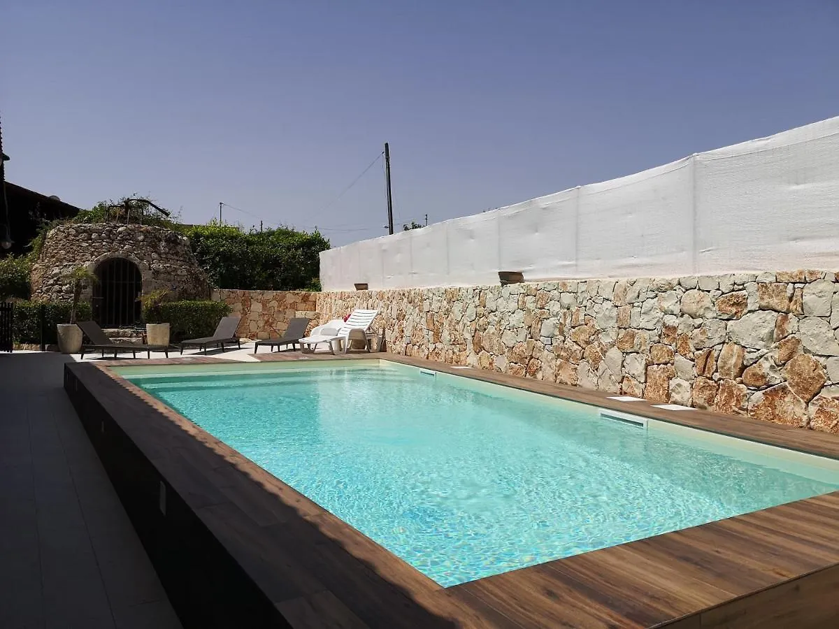 Apartamento Xenia Garden 2 Avola