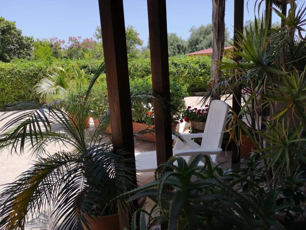 Apartamento Xenia Garden 2 Avola