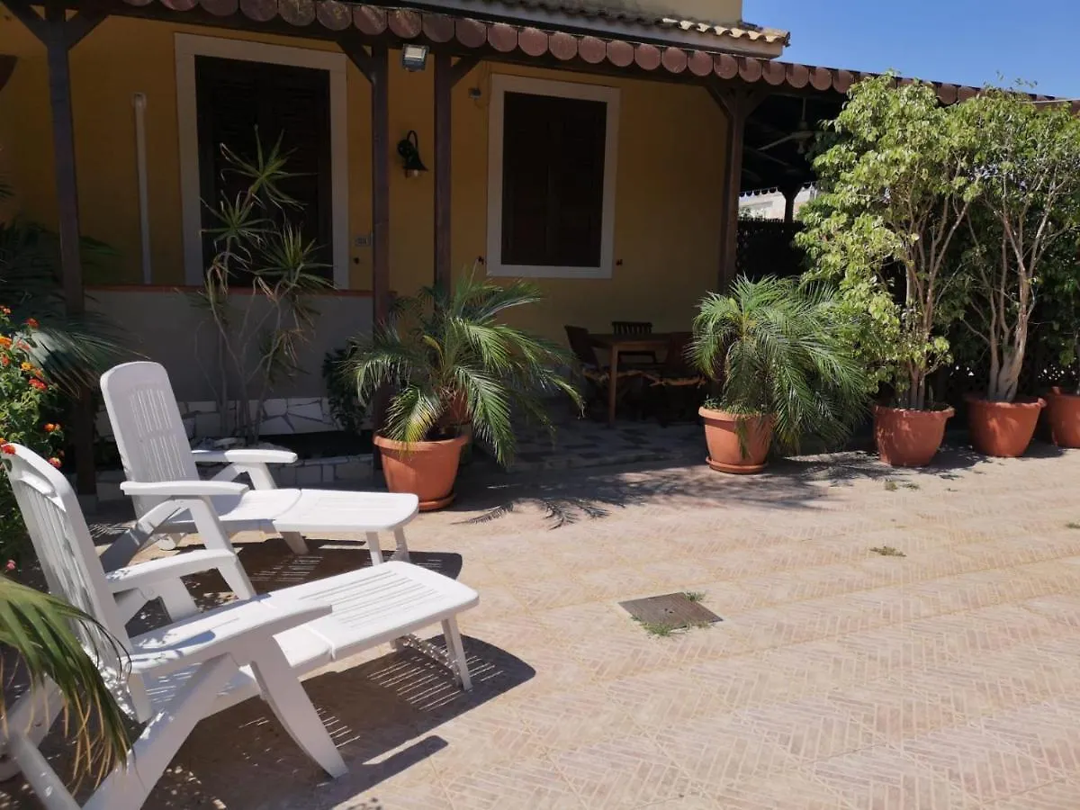 Xenia Garden 2 Apartment Avola 0*,