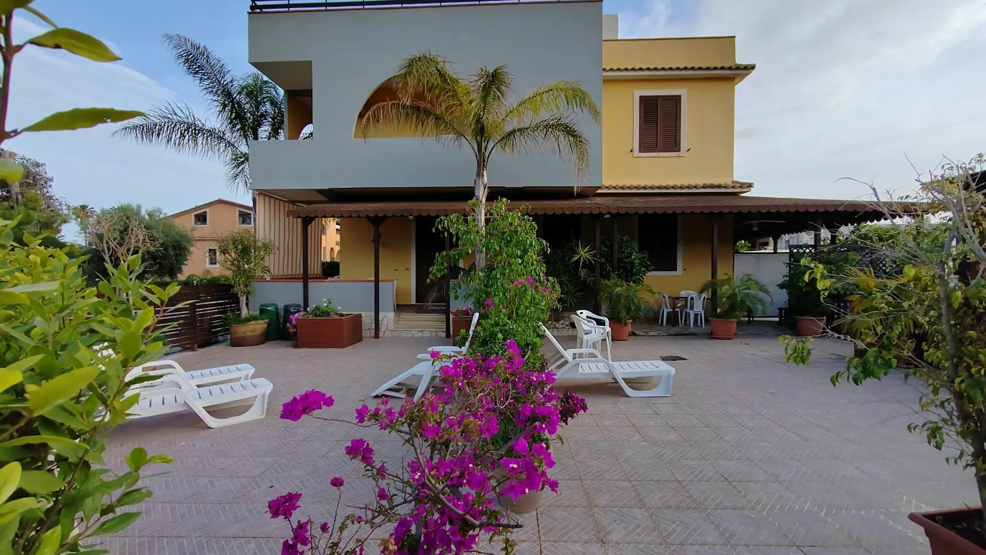Xenia Garden 2 Apartment Avola 0*,  Italy